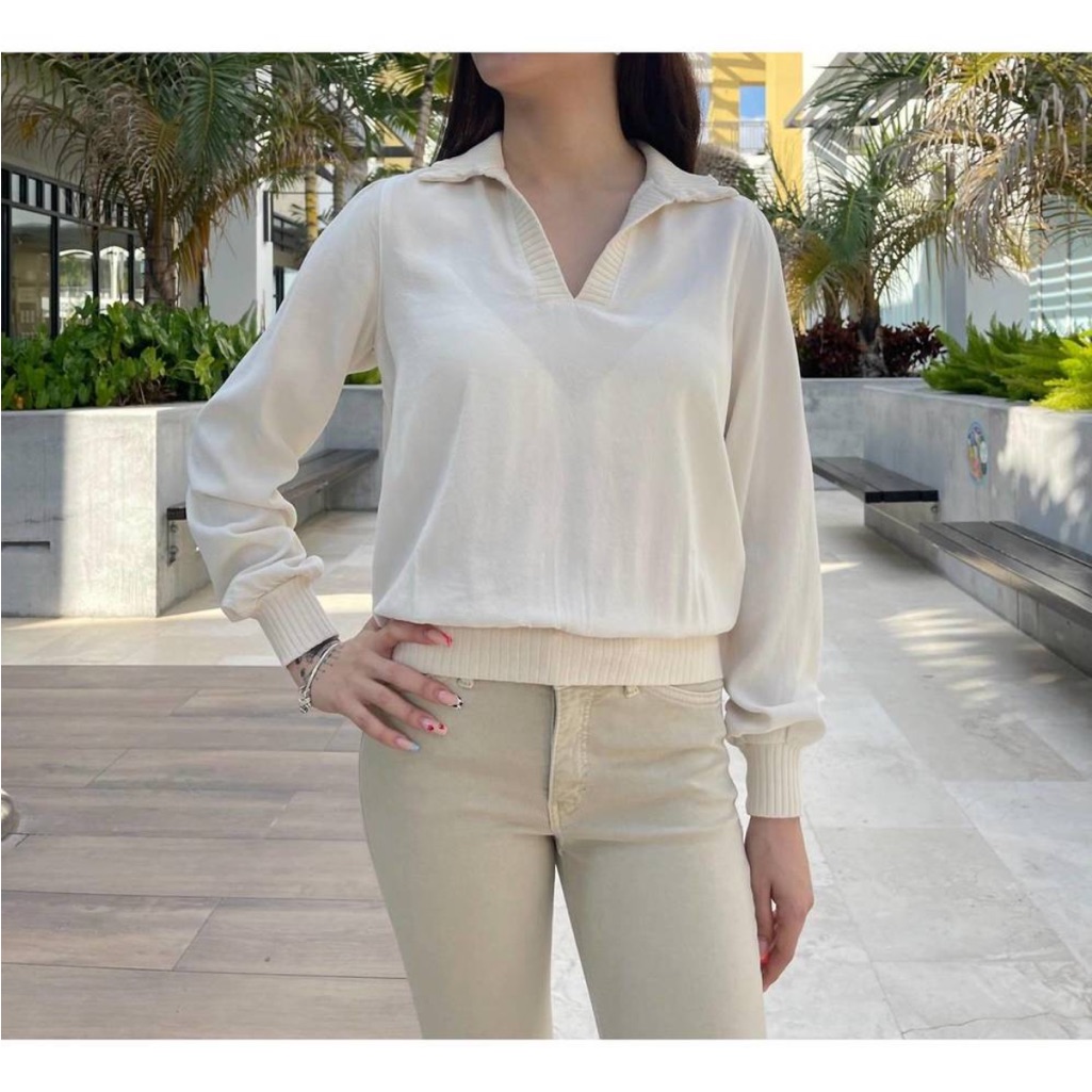 Maven West Rib V-Neck Top In Vintage White Xs